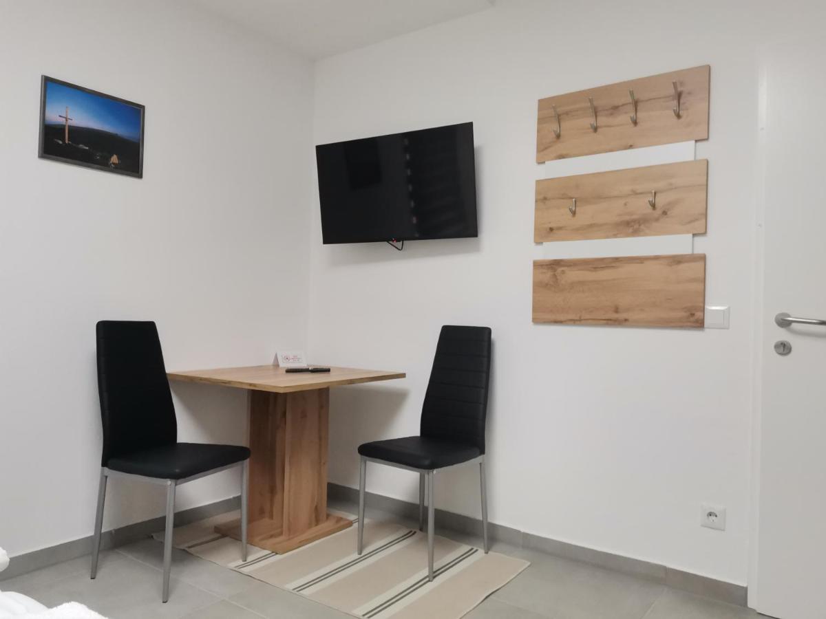 Ais Center Hotel Wolfsbergi járás Kültér fotó